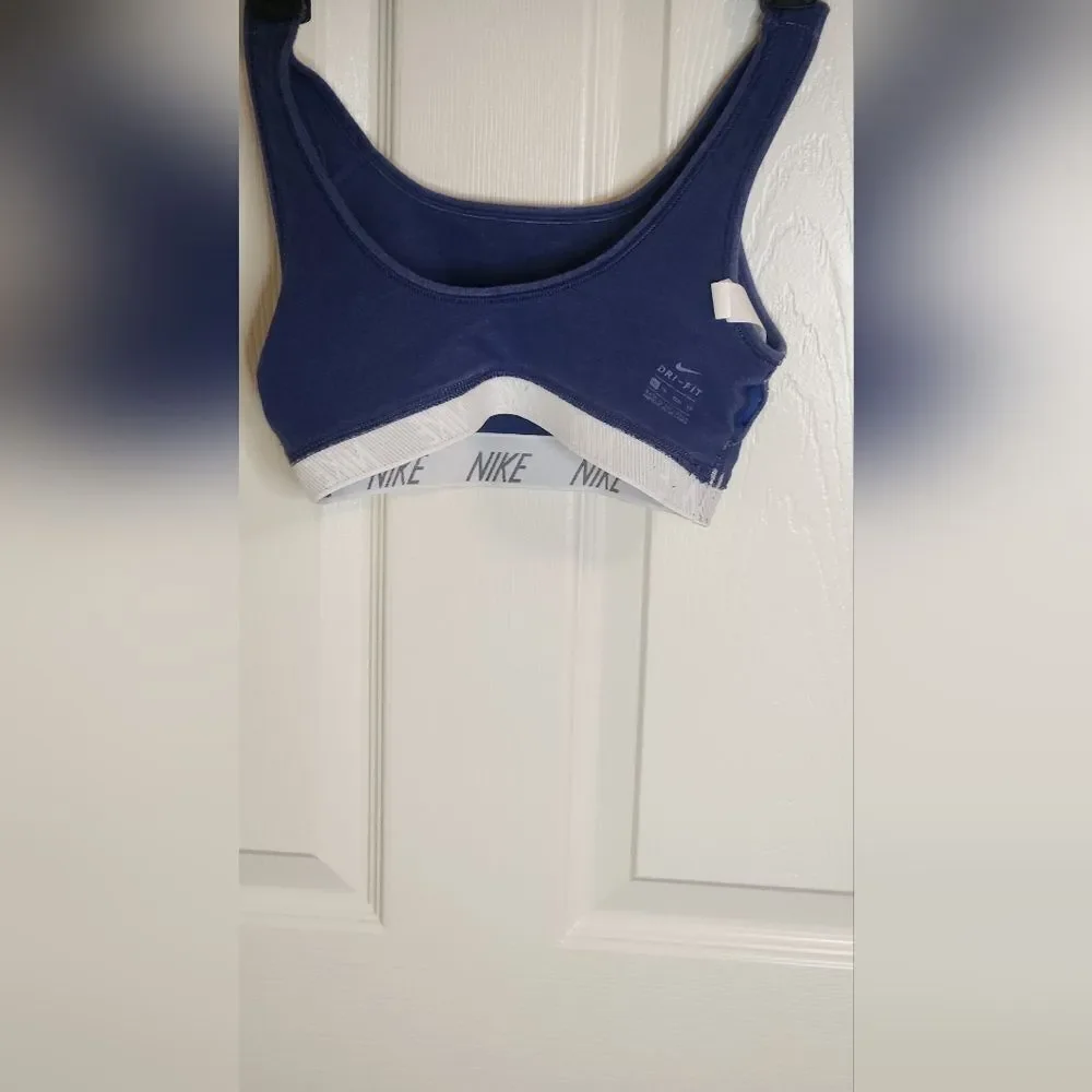 Nike XS Navy Blue Classic Soft Sports  Support Padded Cotton Women Training Bra